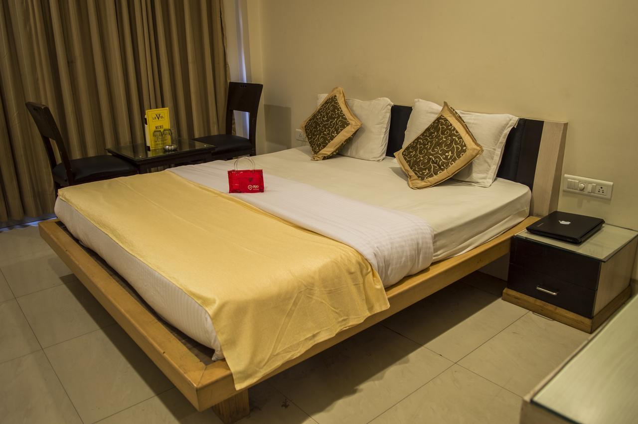 בהופאל Oyo 751 Hotel Shree Palace מראה חיצוני תמונה
